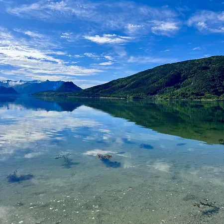 Gjestgiverier Utsikten Venjetind Åndalsnes